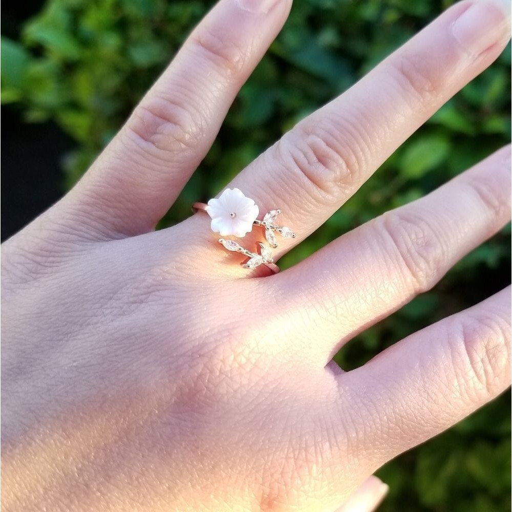 💎NEW💎 GOLD PLATED CHERRY BLOSSOM RING - Picture 4 of 11